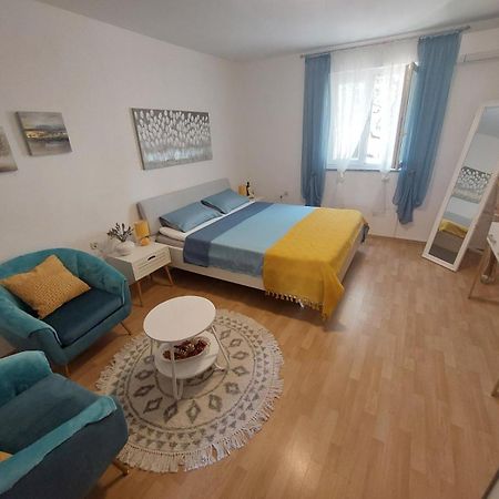 Apartmani Anica ريسيكا المظهر الخارجي الصورة