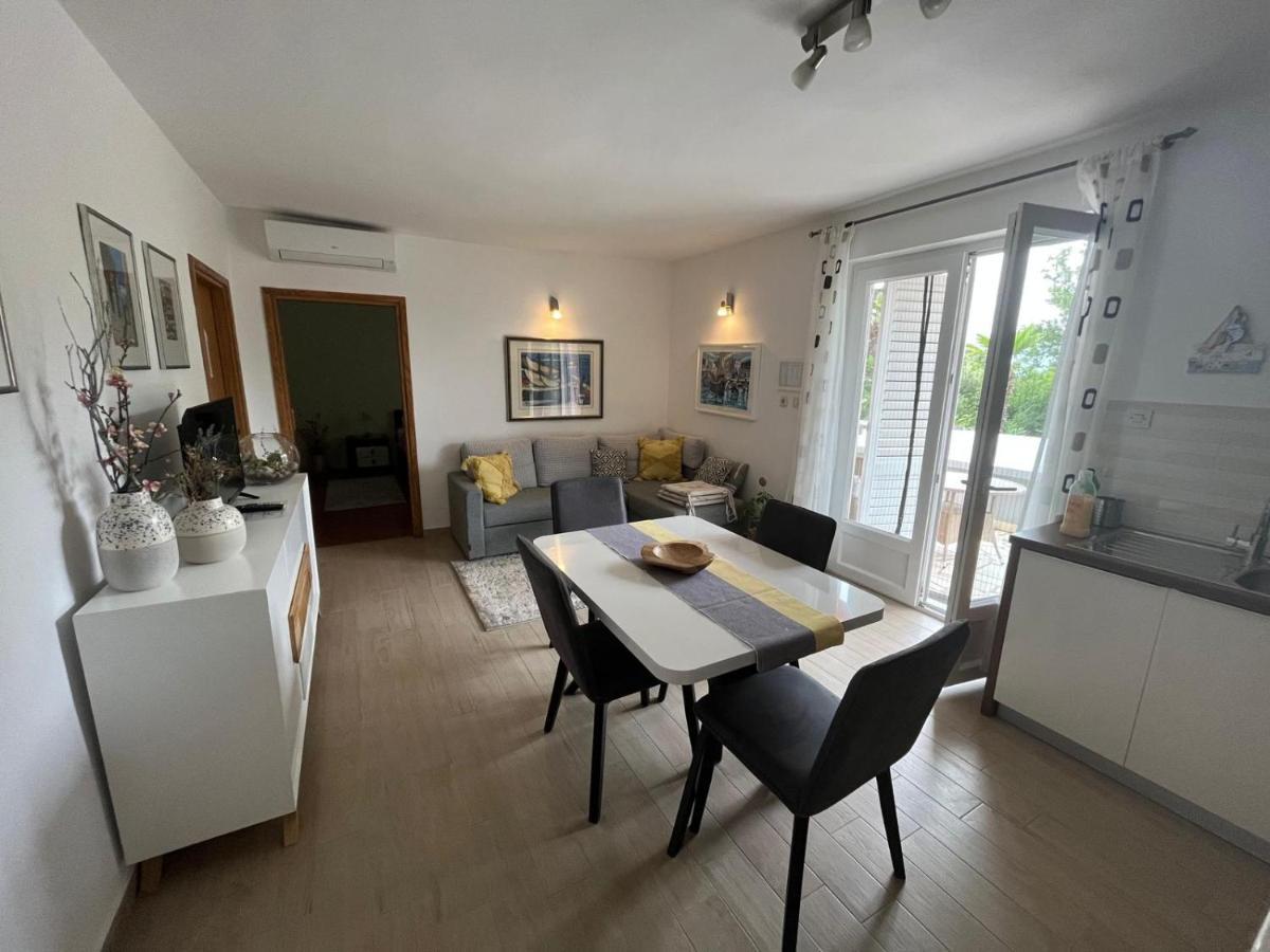 Apartmani Anica ريسيكا المظهر الخارجي الصورة
