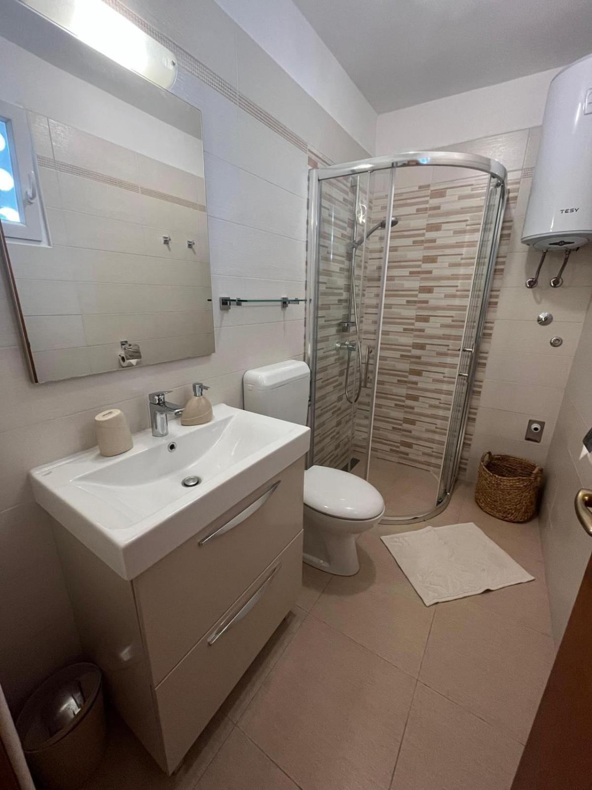 Apartmani Anica ريسيكا المظهر الخارجي الصورة