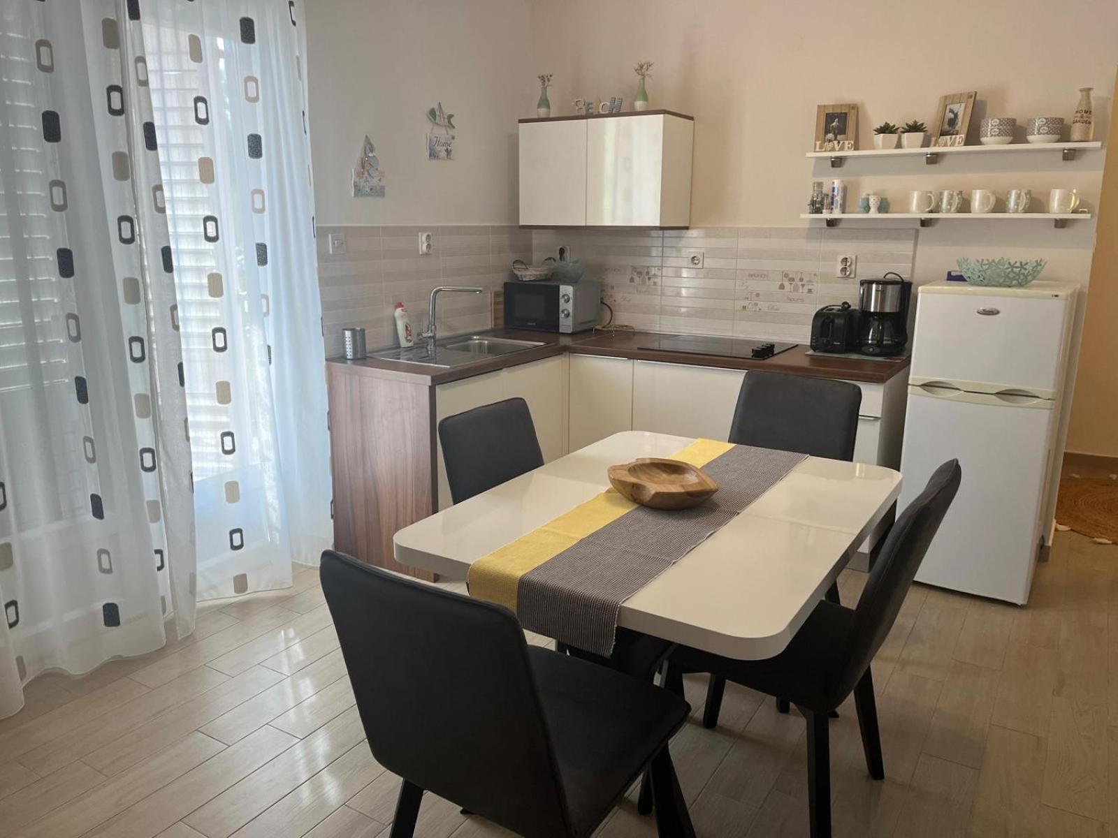 Apartmani Anica ريسيكا المظهر الخارجي الصورة