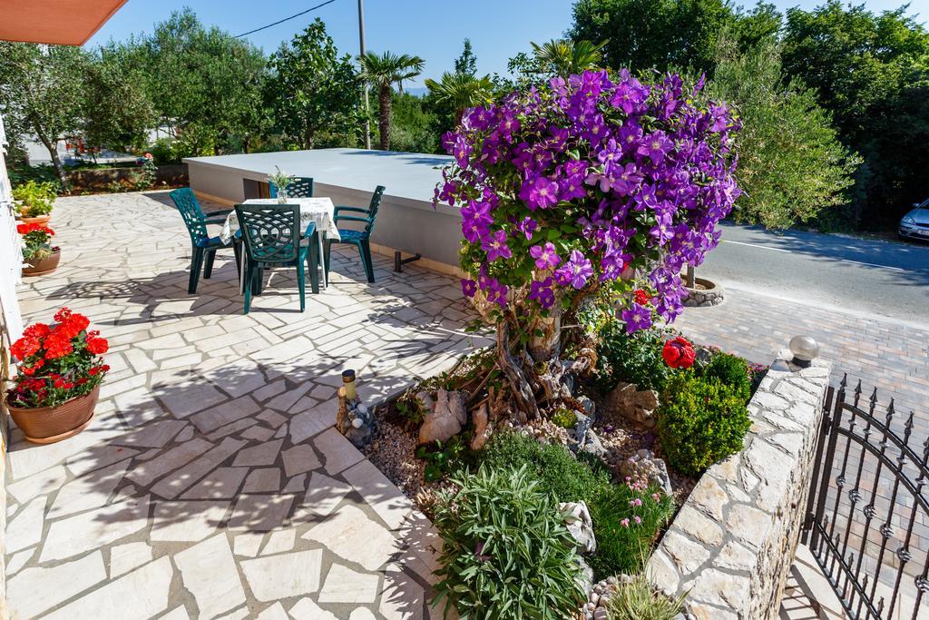 Apartmani Anica ريسيكا المظهر الخارجي الصورة